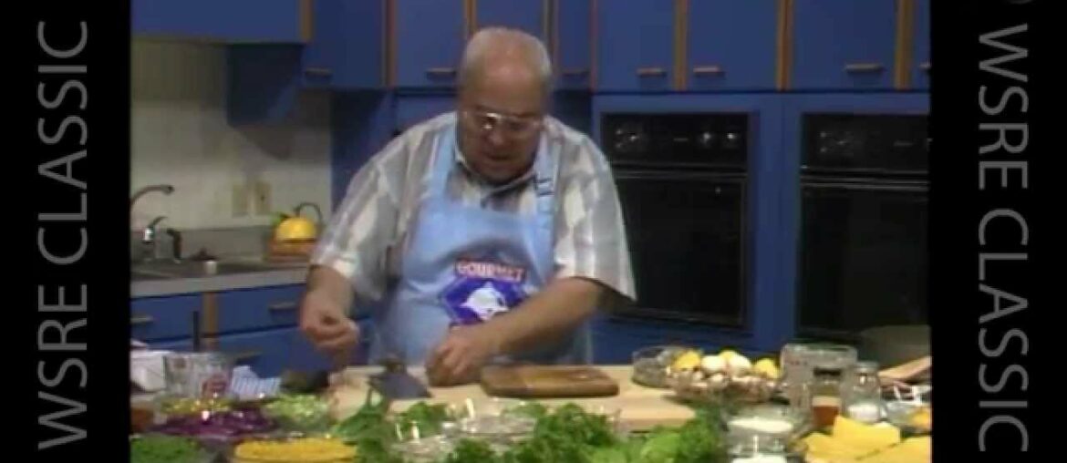 New Orleans/Oysters in Puff Pastry (Ep. 514) | Gourmet Cooking with Earl Peyroux | WSRE