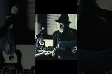 french wine blues #cigarboxguitar #blues #frenchartist #slideguitar