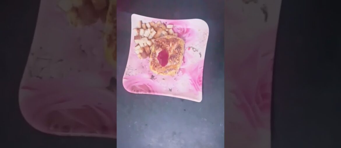 French Toast Fluffy like cake recipe. @Ubesha kitchen.