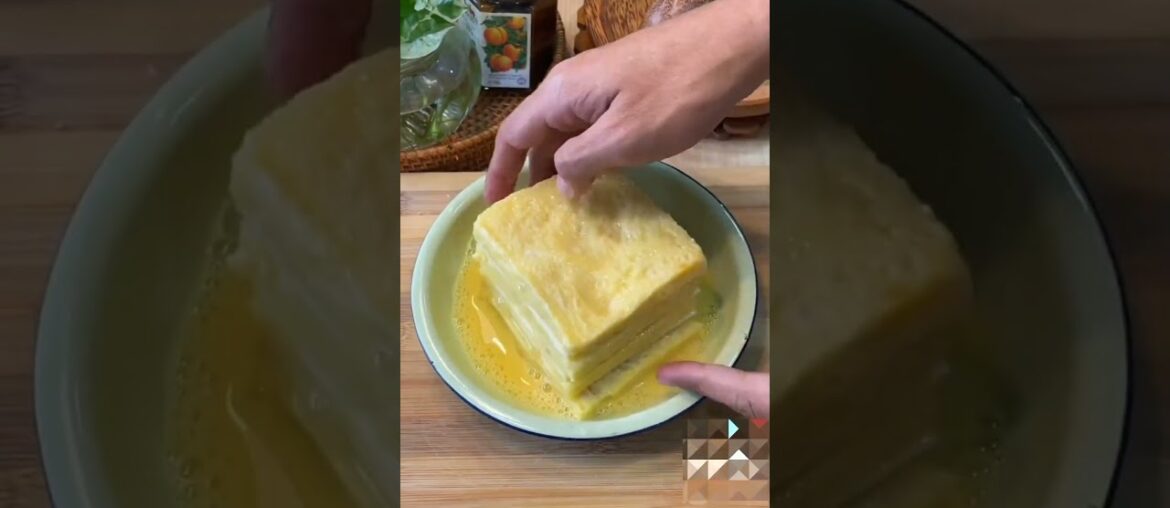 HongKong Ka Famous French Toast #french #breadrecipe #hongkong #recipe #food #cheesy #shorts