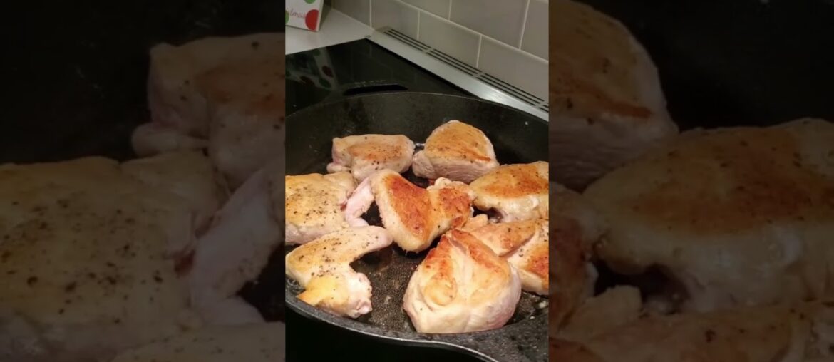 French Onion Soup Chicken One Skillet Meal #shorts French Onion Soup Chicken One Skillet Meal #shorts