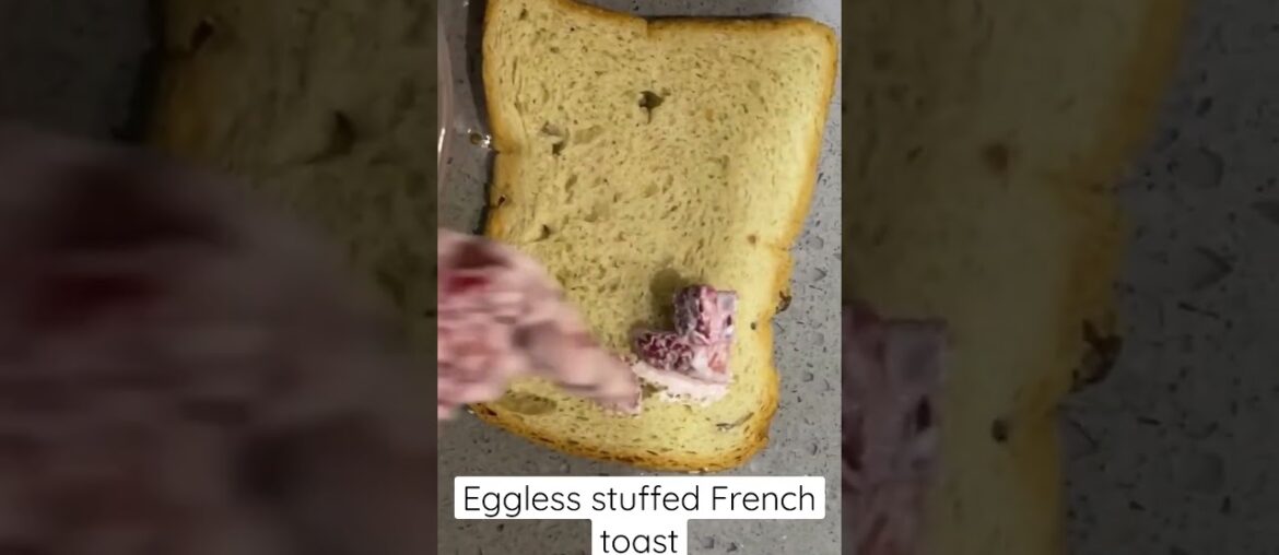 Eggless stuffed French toast #ashortaday #youtuber #youtubeshorts #recipe #recipeoftheday #youtube
