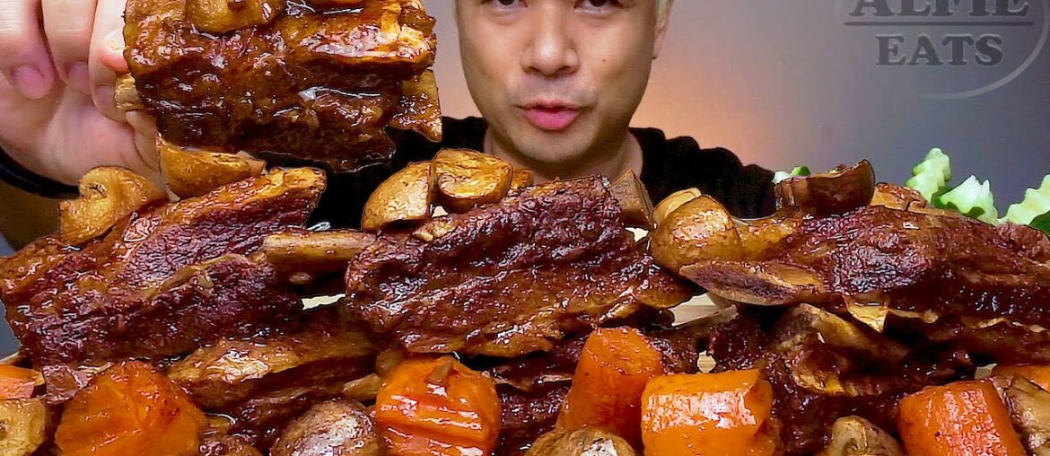 BEEF BOURGUIGNON | FRENCH DISH | BEEF WITH RED WINE, CARROTS AND FRESH MUSHROOMS | ALFIE EATS