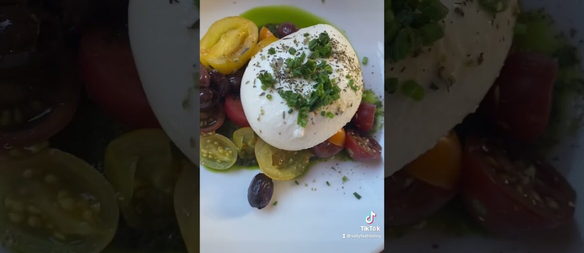 French Restaurant in NYC petite Boucherie #restaurant #nycrestaurants #brunchideas #places