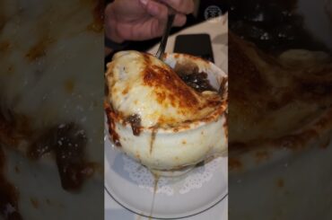 Most Luxurious Meal in Manila Philippines : French Onion Soup at Wolfgangs Steakhouse