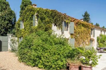 Wonderful Holiday Villa Rental in Saint Remy de Provence France @ExperienceTheFrenchRiviera