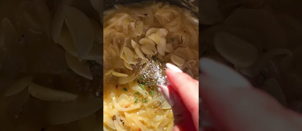 Classic french onion soup #shorts