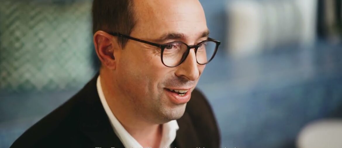 Club Med 2 - Behind the scenes of the renovation of the sailing yacht