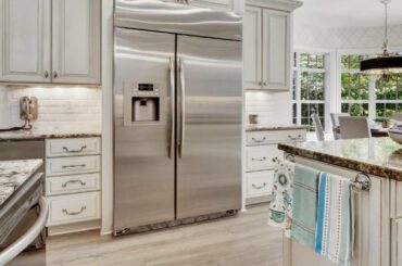 1401 SW 18th Street, Fort Lauderdale, FL Presented by Lisa Mack.