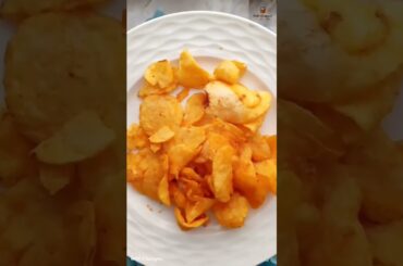 Have You Tried it? | New Lay's Gourmet Vintage Cheese & Paprika Flavoured Chips | #ytindia #ytfood