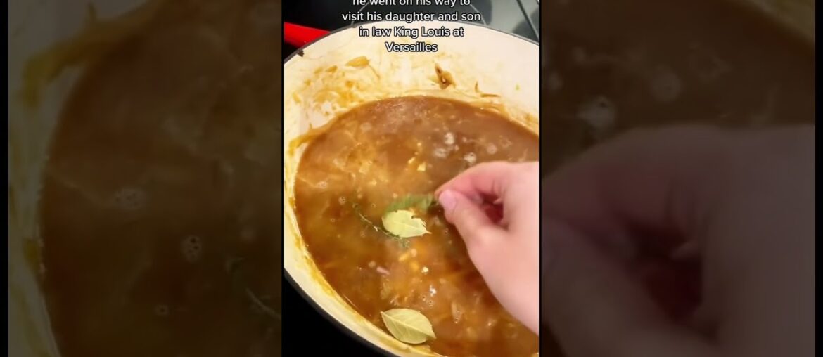 French Onion Soup from France. #france #frenchonionsoup #onion #soup #cookbook