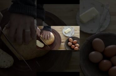 The Perfect Breakfast: Poached Eggs.#shorts