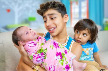 Brothers Meet Baby Sister for the First Time!