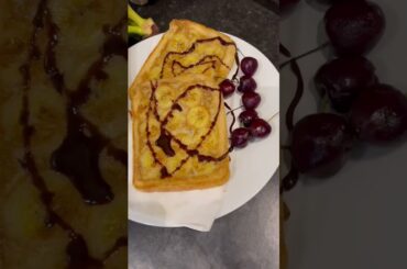 Delicious banana French toast recipe!ful recipe my YouTube channel please subscribe me #viral #short
