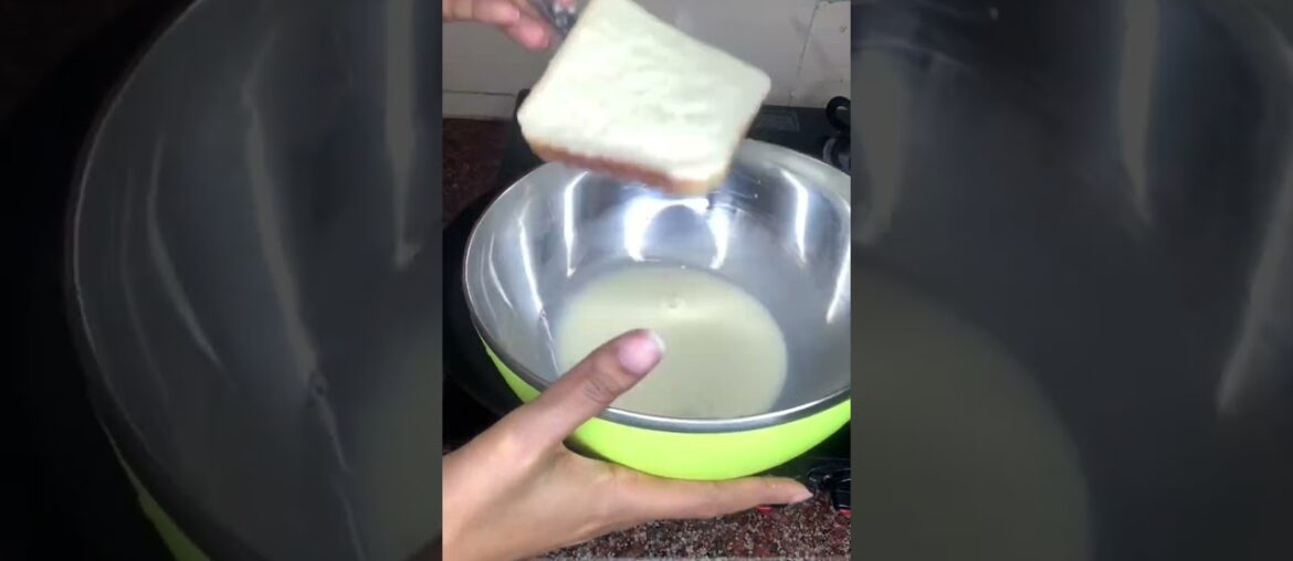 Easy and best French toast #food #foodshorts #youtubeshorts #shorts #breakfast #snack #frenchtoast