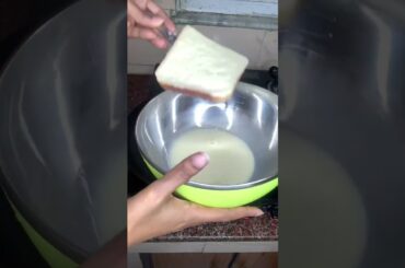 Easy and best French toast #food #foodshorts #youtubeshorts #shorts #breakfast #snack #frenchtoast