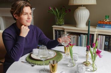 HOW TO PREPARE AN ELEGANT VALENTINES DINNER AT HOME