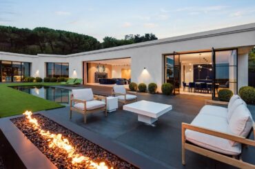 A $22M World class Beverly Hills Estate with timeless elegance and explosive city views