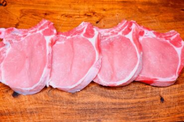 This is how special pork is prepared in a Spanish restaurant!  Simple and delicious!