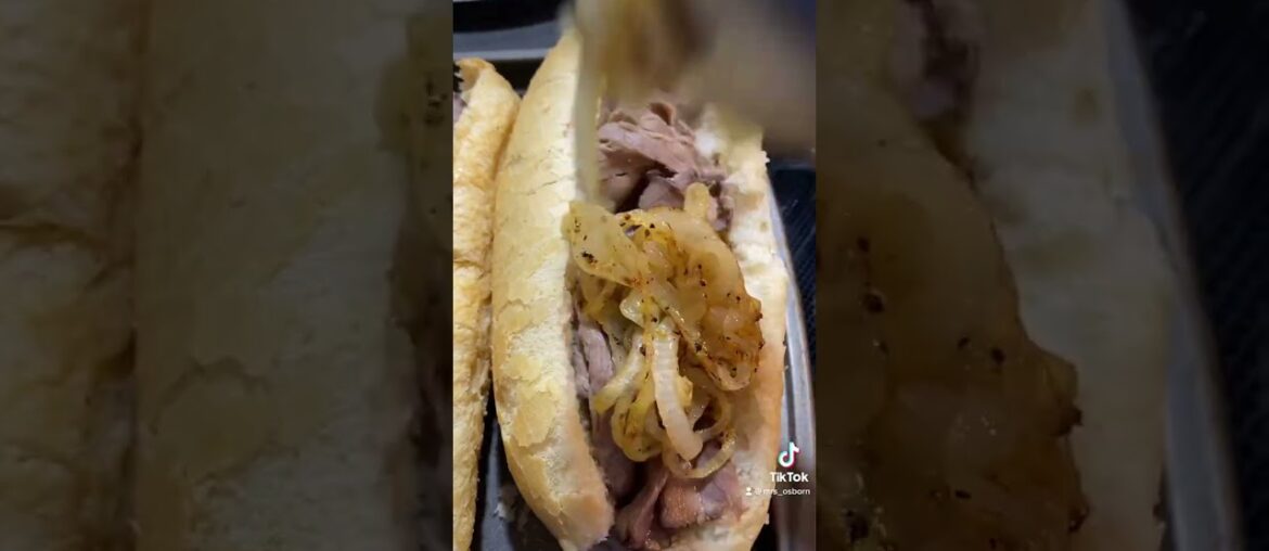 French Dip Sandwich #food #frenchdip #Sandwich #cooking #cookingvideo #onions #roastbeef #provolone