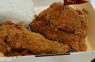 Dining in at Jollibee | Doha Qatar || Food Vlog