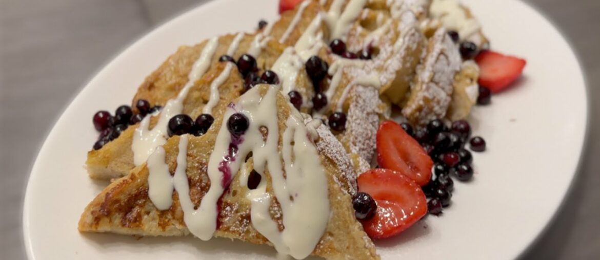 Make Valentine's Day Unforgettable with This French Toast Recipe!