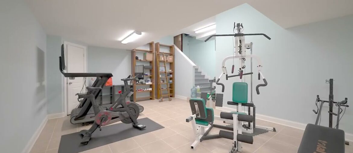 912 Saint Stephens Green | Oak Brook, IL