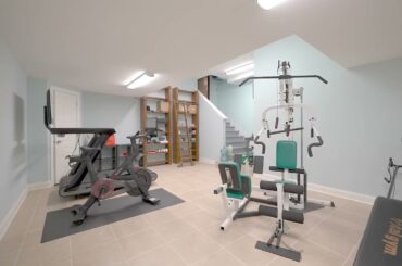 912 Saint Stephens Green | Oak Brook, IL