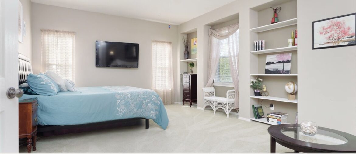 23943 Windward Ln, Valencia, CA