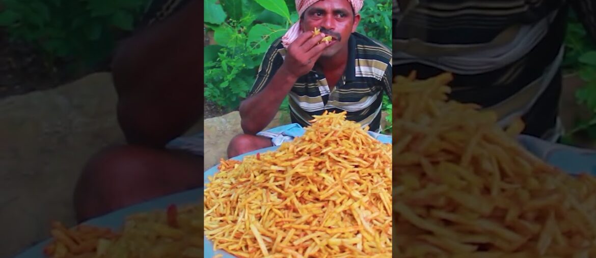 Crispy French Fries In VILLAGE Cooks Crispy French Fries In VILLAGE Cooks