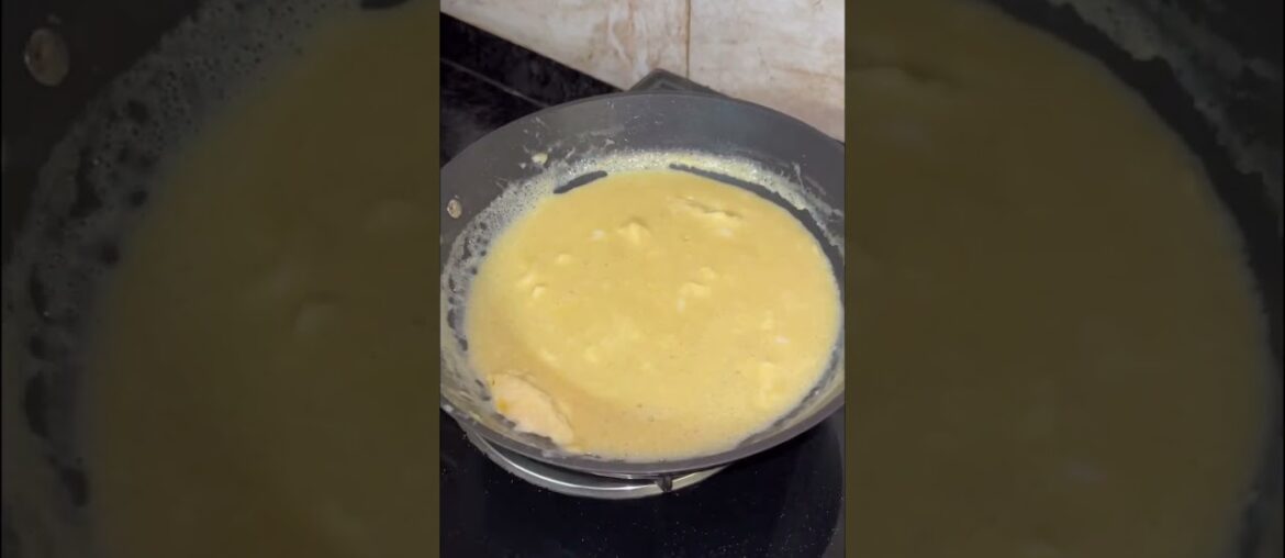 French omelette ||must try this new cheese French style omelette #frenchomelette #omelette #cheese