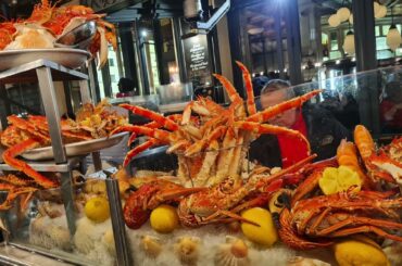 Chamonix, Americans favourite Resort, is in France! RestaurantsTourist NikNak nestled amid Mountains