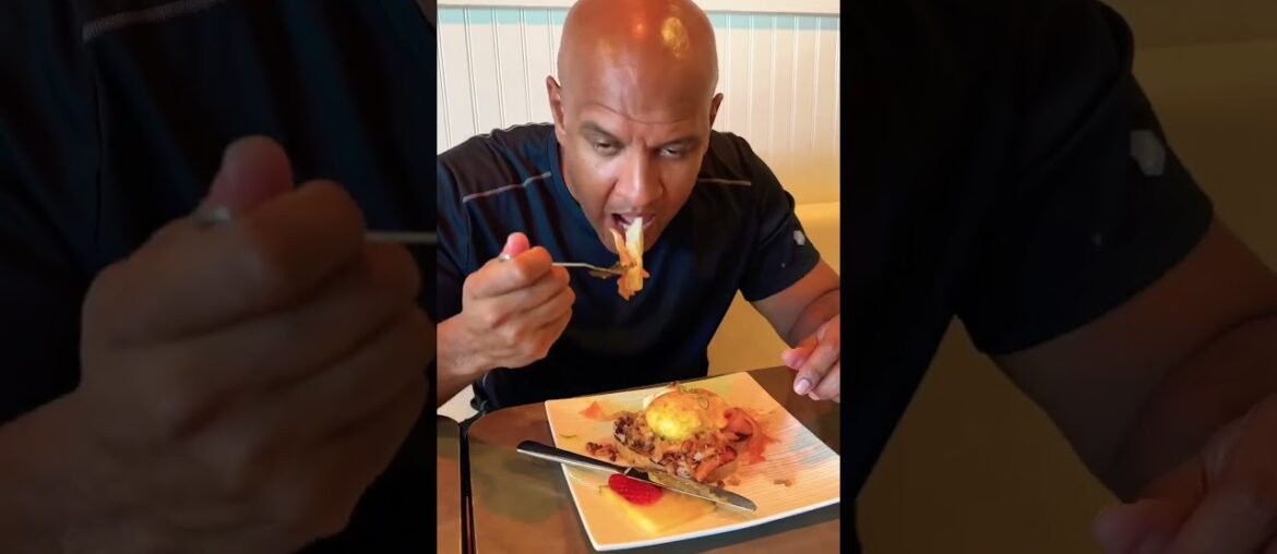 Dining Delight at Moena Cafe! #hawaii