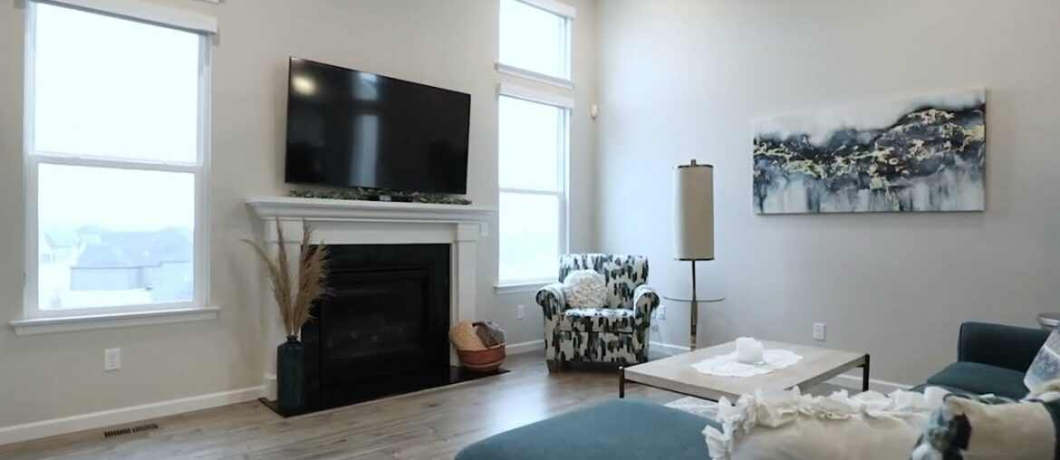 715 Tinsley Ct. Video Tour// Narrative Real Estate 715 Tinsley Ct. Video Tour// Narrative Real Estate