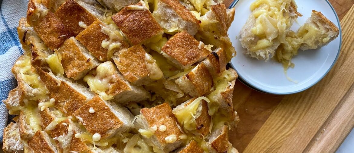French Onion Pull-Apart Bread Recipe