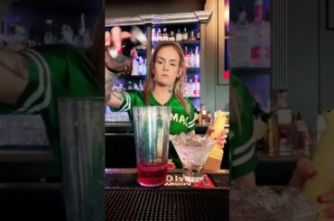 French Martini #diy #bartender #cocktails #drinkrecipe #recipes #Martini #mixeddrinks #frenchmartini