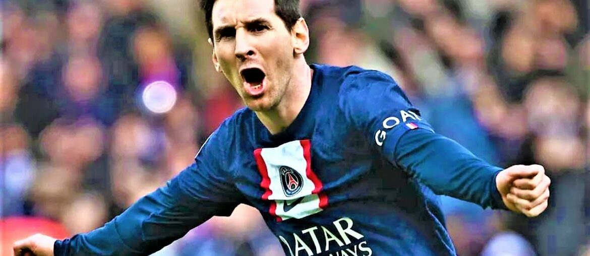 Lionel Messi - Amazing Last Minute Free Kick Goal vs Lille!