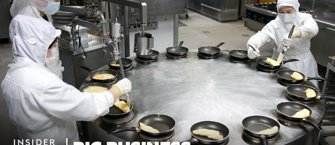 How Singapore Airlines Makes 50,000 In-Flight Meals A Day | Big Business | Insider Business How Singapore Airlines Makes 50,000 In-Flight Meals A Day | Big Business | Insider Business