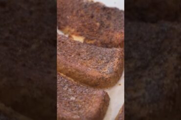 HIGH PROTEIN FRENCH TOAST STICKS