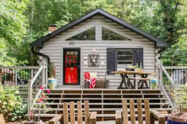 Go on a Wine Tour from This Side of Paris in Boone