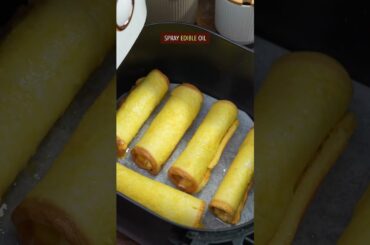 EASY FRENCH TOAST ROLL-UPS WITH BANANA & CHEESE RECIPE #recipe #frenchtoast #airfryer #fusionfood