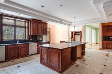 22531 Trillium Court, Barrington, IL 60010