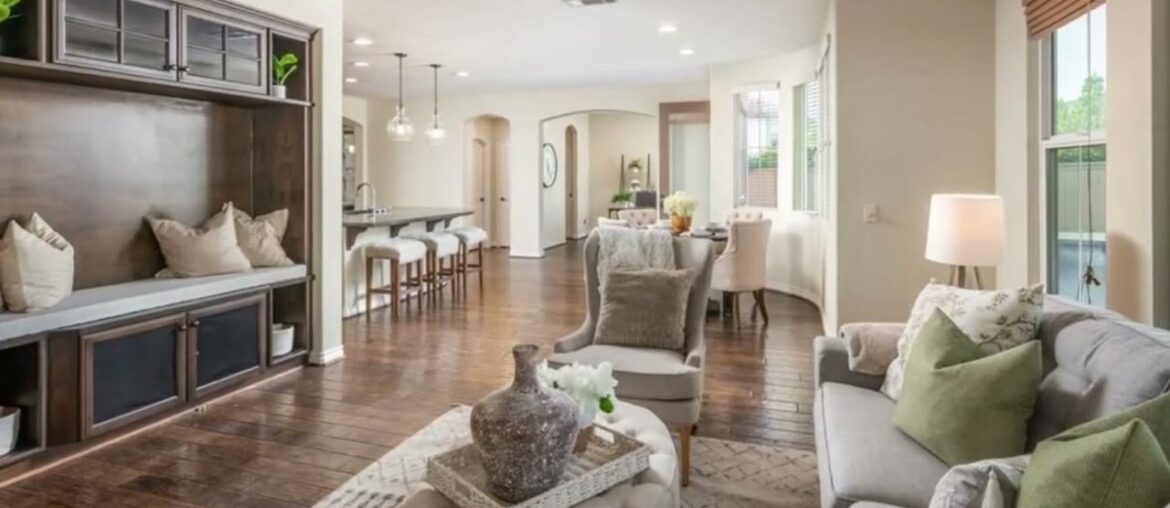 1709 Tara Way, San Marcos, CA 92078 1709 Tara Way, San Marcos, CA 92078