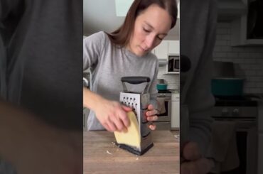 Is it still FREEZING where you live?! Soup for me! I’ve never made French onion before!