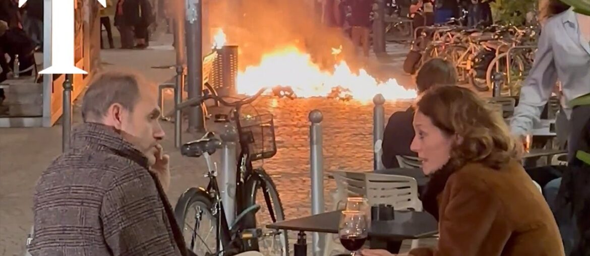 Protest fire doesn't stop Bordeaux diners from drinking wine