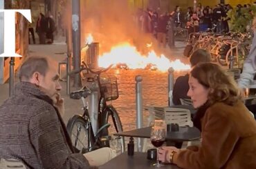 Protest fire doesn't stop Bordeaux diners from drinking wine