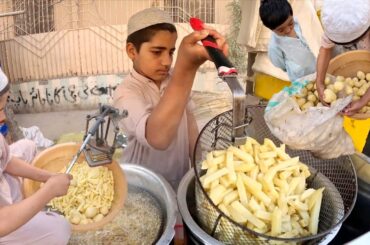 12 Years Old Kid Selling FRENCH FRIES | Hardworking Afghani Kid | Street Food Afghani Fries Recipe