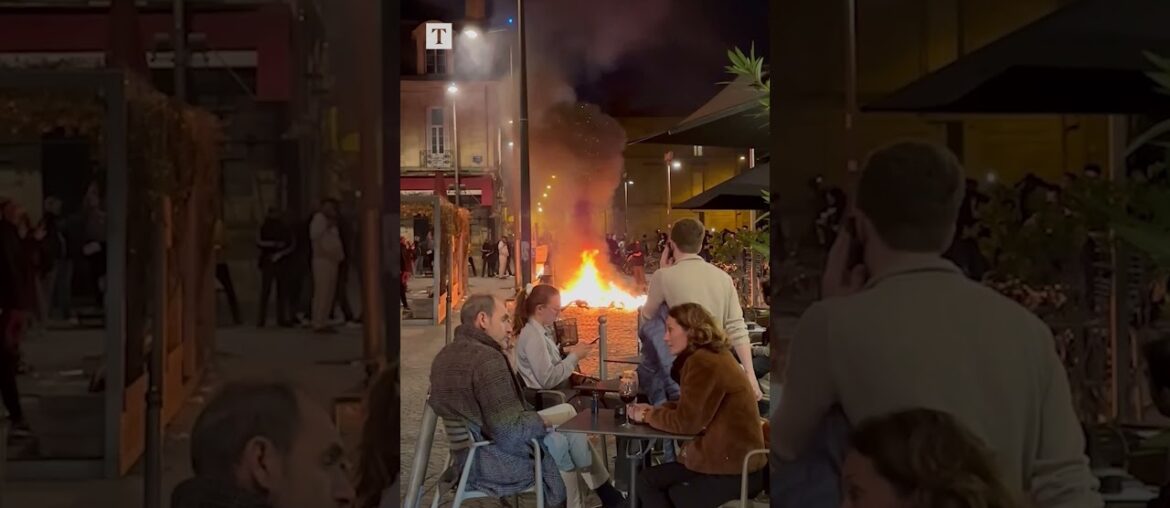 Protest fire doesn't stop Bordeaux diners from drinking wine