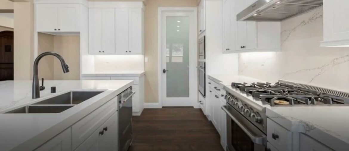 7938 Featherstone Court, Riverside, CA 92506 7938 Featherstone Court, Riverside, CA 92506