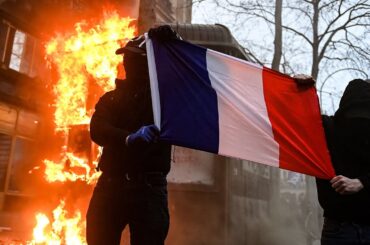 France Strikes: Violent Clashes, Fires and Teargas Mar Macron's Vision